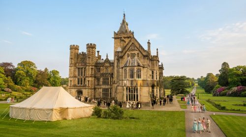 Castle_grounds_with_tent_people_202607240010