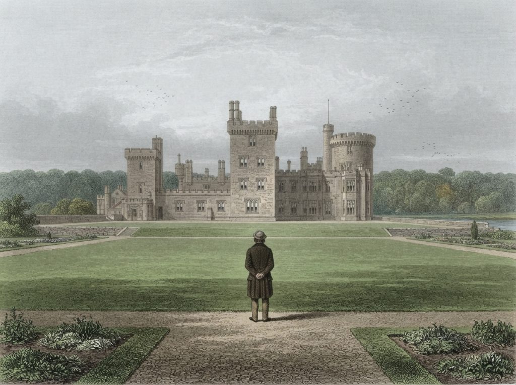 Guest_viewing_castle_from_lawns_202608161047