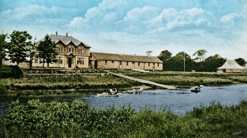Building_river_boats_Limerick_City_202607100240