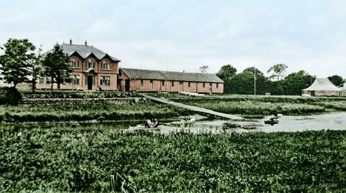 Building_complex_river_boats_Lim_202607100240-3